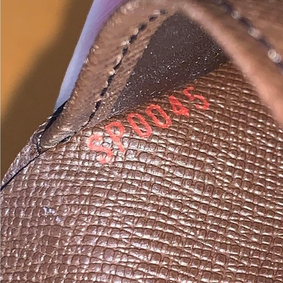 Sold❌❌LV Damier Ebene Compact Wallet💕
100% Authentic - Picture 12 of 12